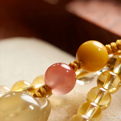 Golden Fortune Fox · Sunlit Citrine Phone Chain 9004