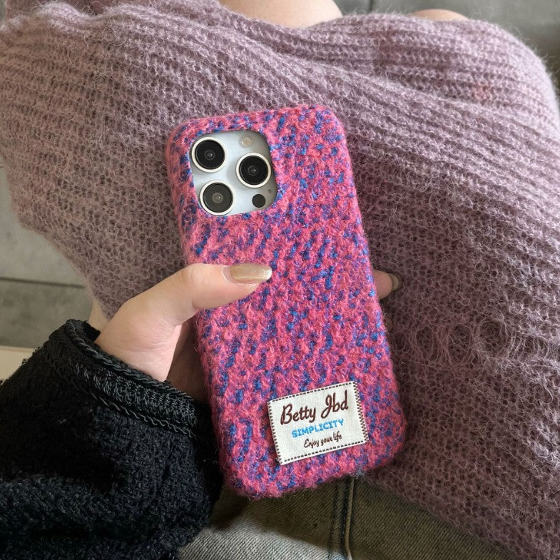Fluffy Knit Fabric Phone Case・Compatible with iPhone 16 Series・8123