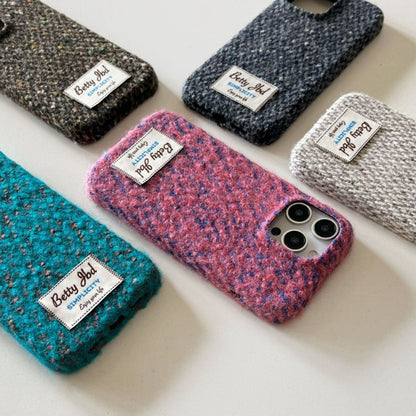 Fluffy Knit Fabric Phone Case・Compatible with iPhone 16 Series・8123