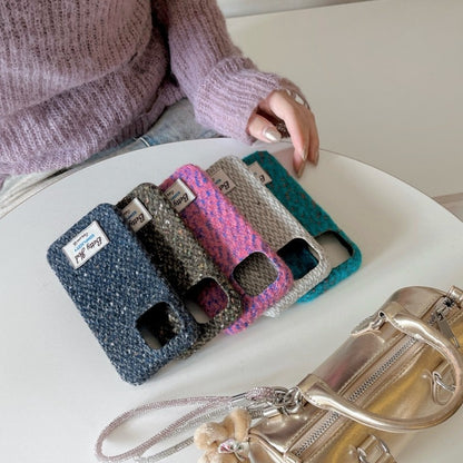 Fluffy Knit Fabric Phone Case・Compatible with iPhone 16 Series・8123